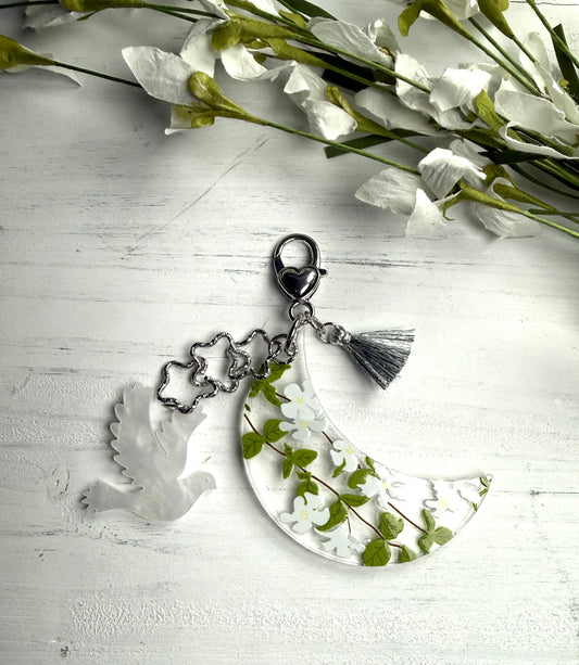 Jecii Heavens Calling Moon Keychain