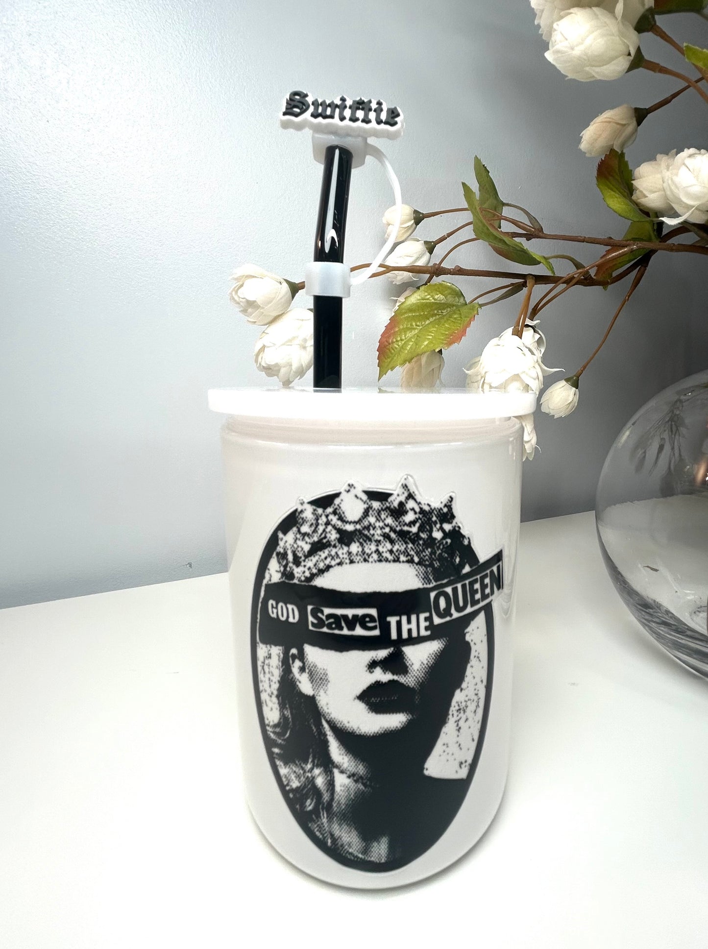 Save the Queen Mug w/topper