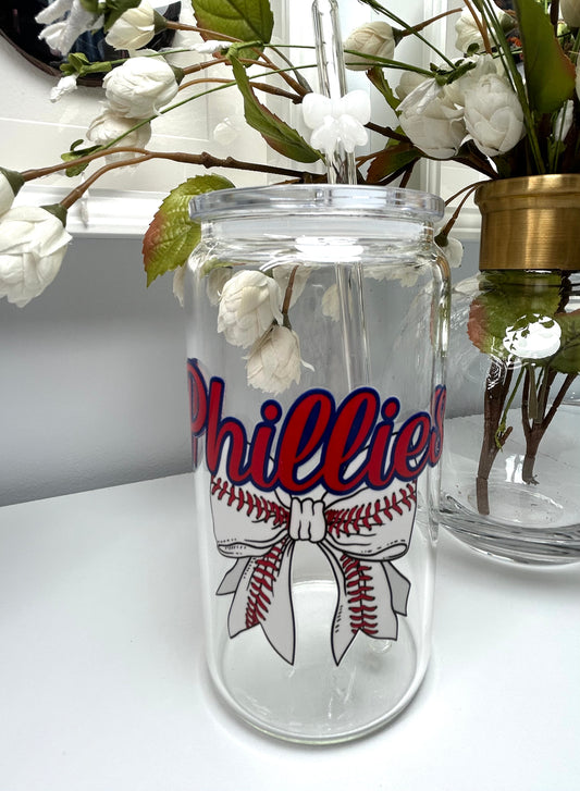 Phillies with bow glass straw